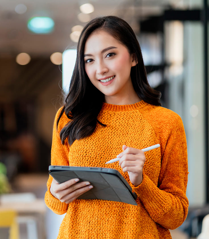 smart confidence asian female startup entrepreneur